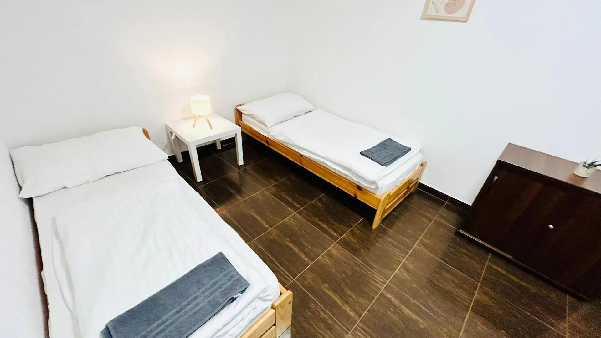 Villa Apartments With Free Parking Prague 5